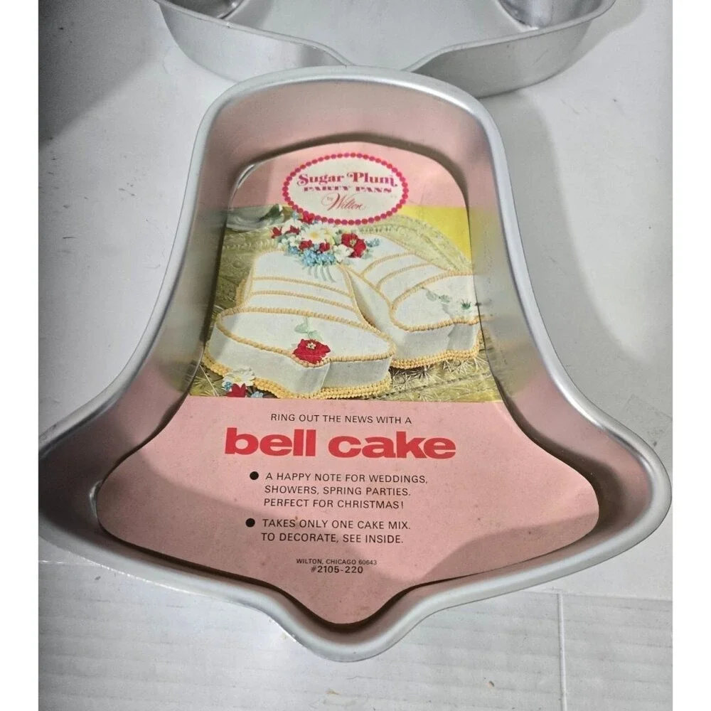 Vintage Wilton Sugar Plum Bell Cake‎ Pan Chicago Aluminum Mold w Insert
